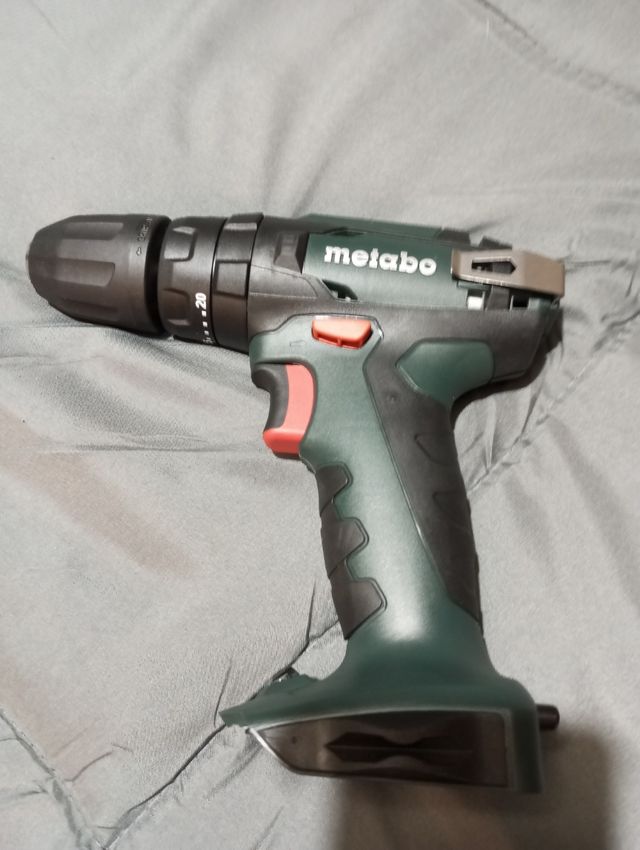 Taladro percutor Metabo SB 18 