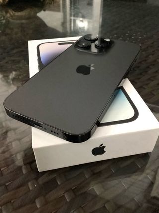 iPhone 14 Pro 256GB + 4 Fundas + Earpods