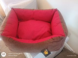 Cucetta per cani marrone e rossa