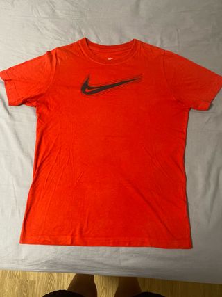 Camiseta Nike Roja
