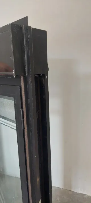 Ventana aluminio con persiana