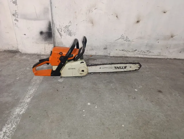 Motosierra Stihl MS 250C