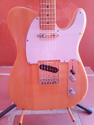 Guitarra Telecaster mejorada acabado natural