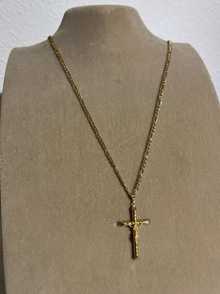 Cadena de oro 18k con cruz. 6.21gr