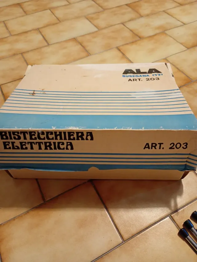 Bistecchiera Elettrica ALA Art. 203
1300 Watt