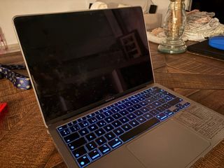 MacBook Air 13,3” M1 Gris Espacial