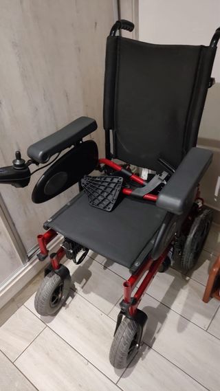Silla de ruedas con batería