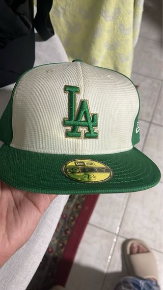 Gorra New Era LA Blanca y Verde