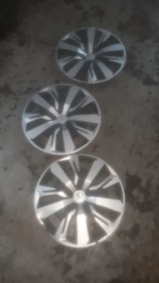 Tapacubos Peugeot 208 16 Originales