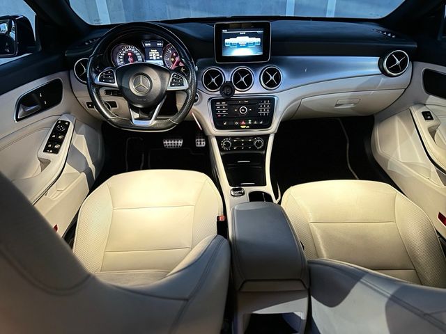 Mercedes-Benz Clase CLA 2015