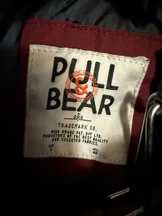 Cazadora Pull&Bear Roja y Azul