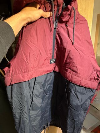 Cazadora Pull&Bear Roja y Azul