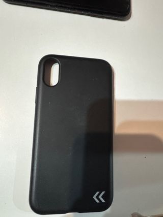 Custodia nera per iPhone XR