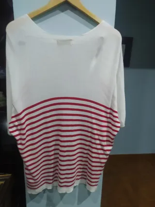 Chaqueta blanca y roja