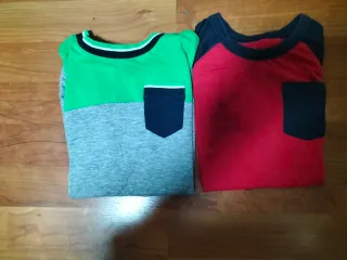 Camisetas niño 4-5 años (verde y rojo)