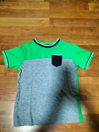 Camisetas niño 4-5 años (verde y rojo)