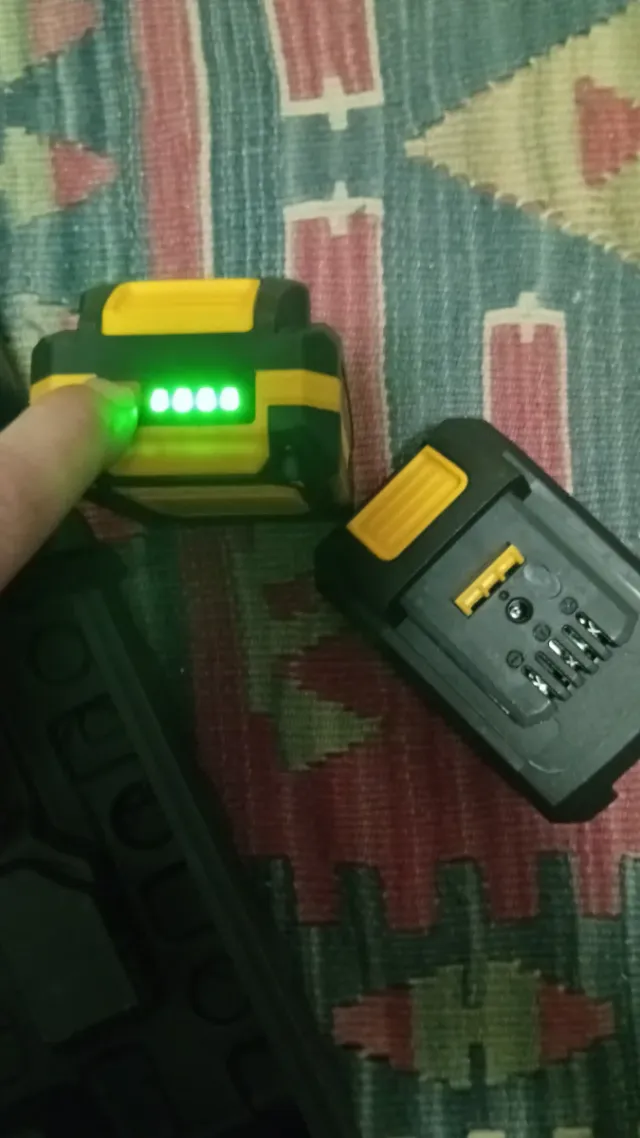 TTaladro percutor ..