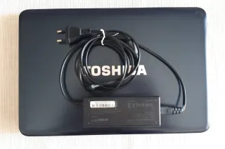 Portátil Toshiba L745-i3 6GB RAM 240GB SSD 14"