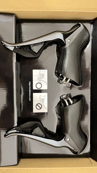 Manetas Shimano Dura-Ace R9150 Di2