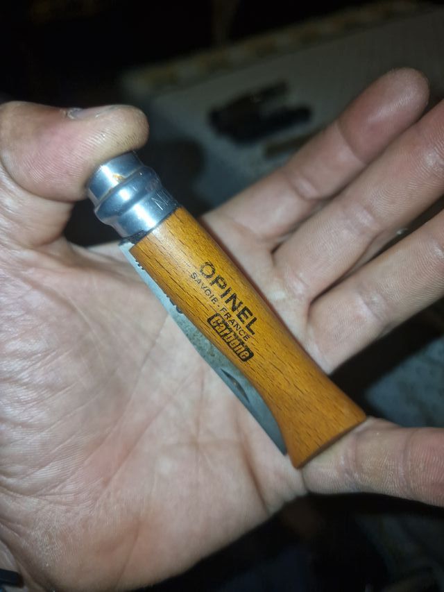 Coltello antico Opinel n. 6 in carbonio