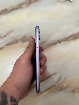 iPhone 11 Viola