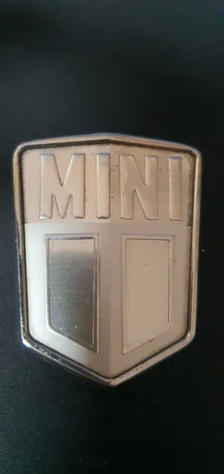 Emblema Mini antiguo