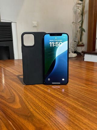 iPhone 12 Blue in buone condizioni.