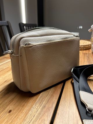 Bolso bandolera Parfois beige