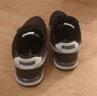 Zapatillas Puma Talla 43 Negras y Blancas