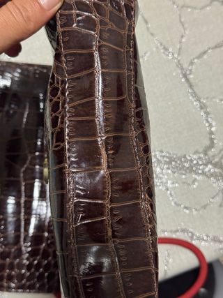 Borsa marrone effetto coccodrillo