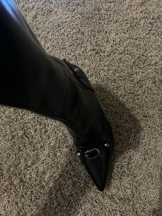 Botas altas negras. talla 38 lo