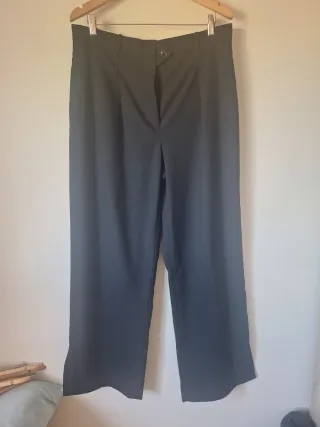 Conjunto Zara: Pantalón y Vestido Negro
