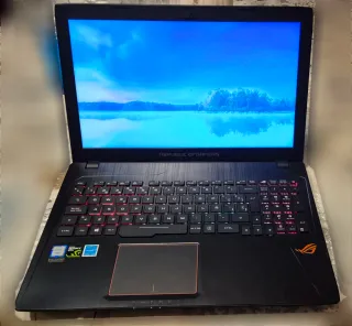 Asus ROG Strix GL553VD Gaming Laptop
