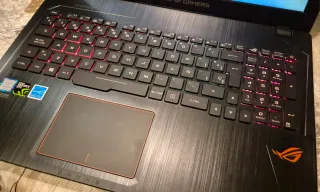 Asus ROG Strix GL553VD Gaming Laptop