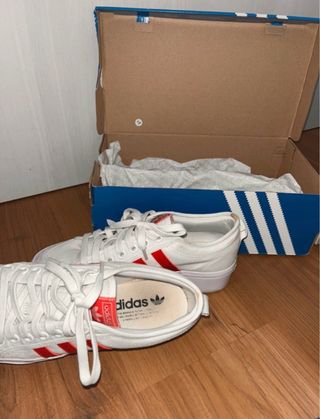 Zapatillas Adidas Plataforma Blancas Rayas Rojas