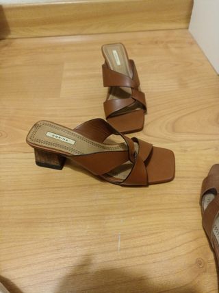 Sandalias CORINA Marrones
