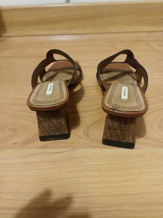 Sandalias CORINA Marrones