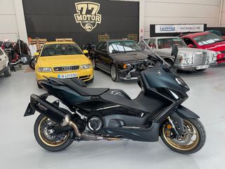 Yamaha TMAX 560 Tech Max Akrapovic. 4.500km