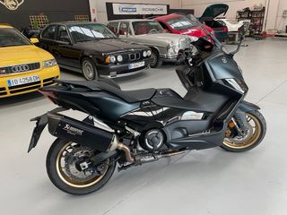 Yamaha TMAX 560 Tech Max Akrapovic. 4.500km