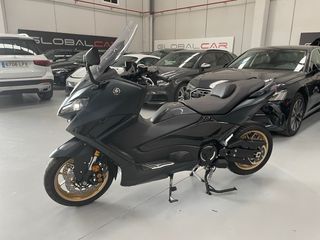 Yamaha TMAX 560 Tech Max Akrapovic. 4.500km