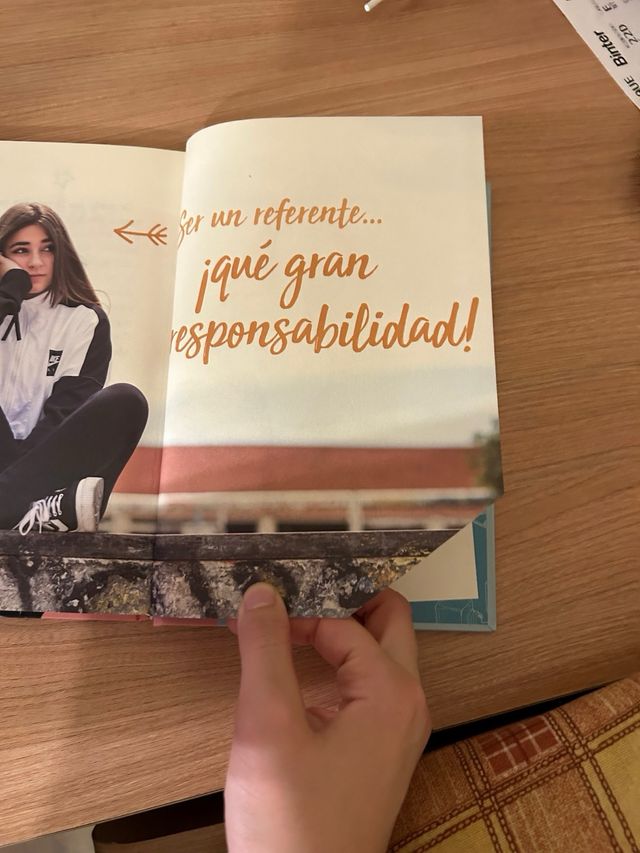 2 libros de Monica Morán en perfecto estado