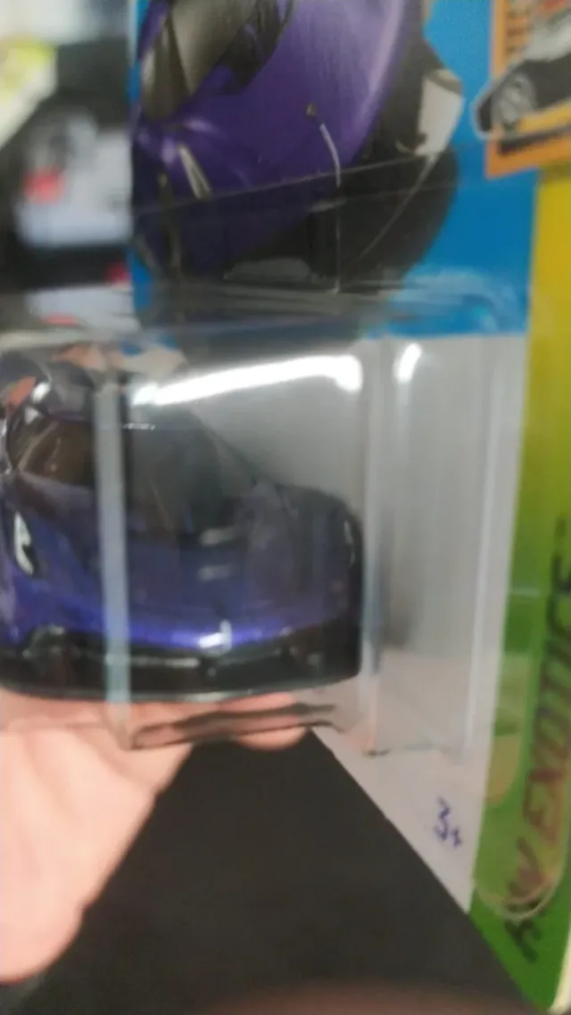 Hot Wheels 2020 Koenigsegg Jesko Morado