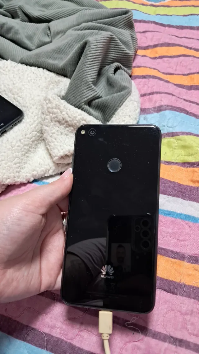 Huawei P8 Lite (2017) in nero