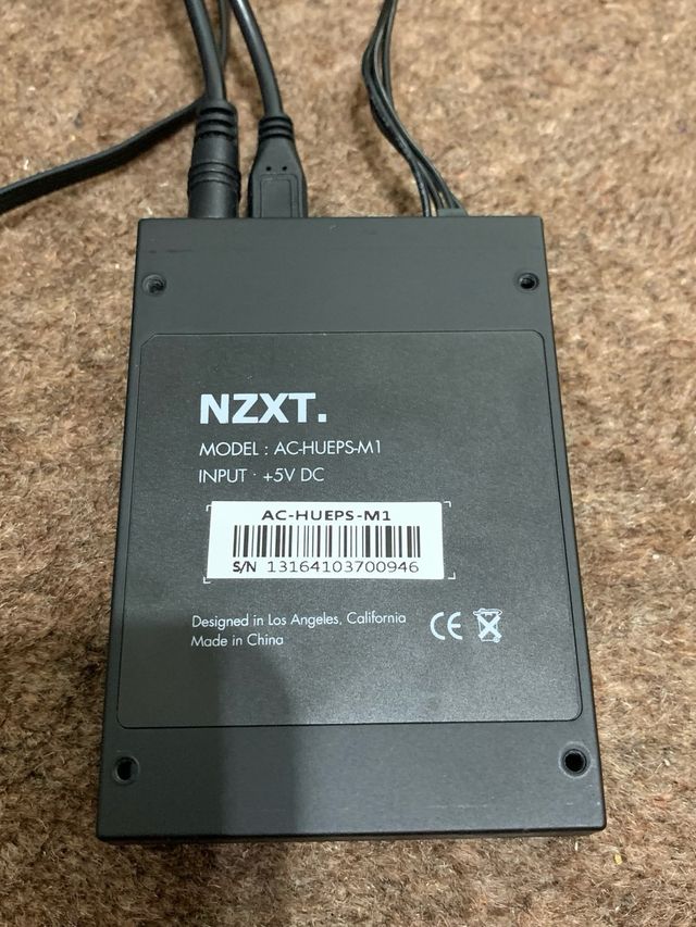 NZXT Hue+ Controler y Ventiladores