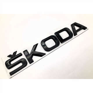 EMBLEMA LOGO TRASERO SKODA NEGRO