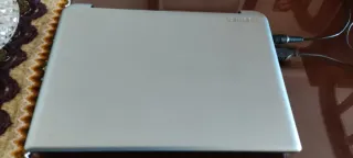 Toshiba Satellite 13 portátil