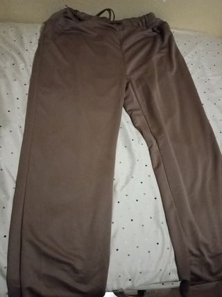 Conjunto chándal deportivo mujer.
