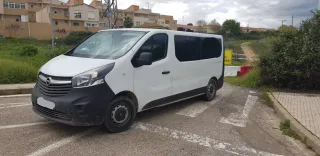 Furgoneta Opel Vivaro de agosto de 2015 de 6 plaza