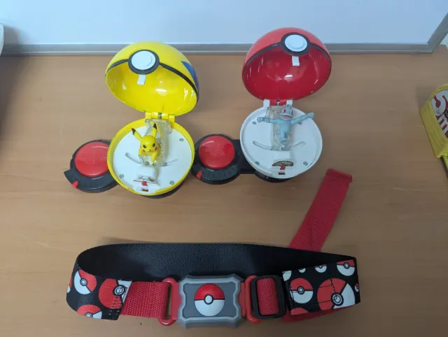Cinturón Pokémon con Figuras Pikachu y Bulbasaur