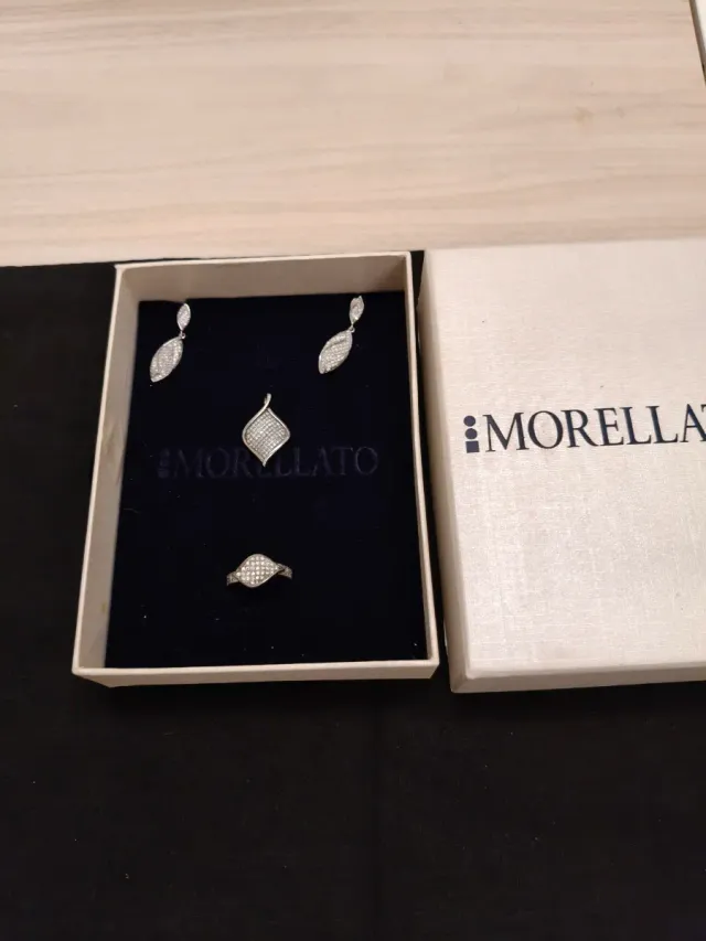 Conjunto de Plata Morellato Pendientes, Anillo y C